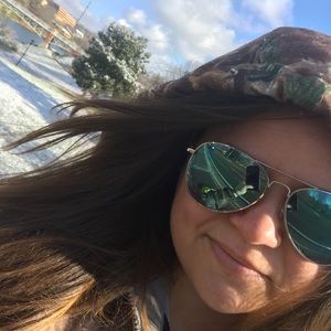 Meet your Posher, Chelsey